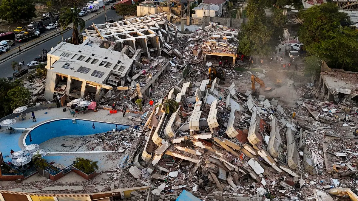 Neighbourhoods reduced to rubble
