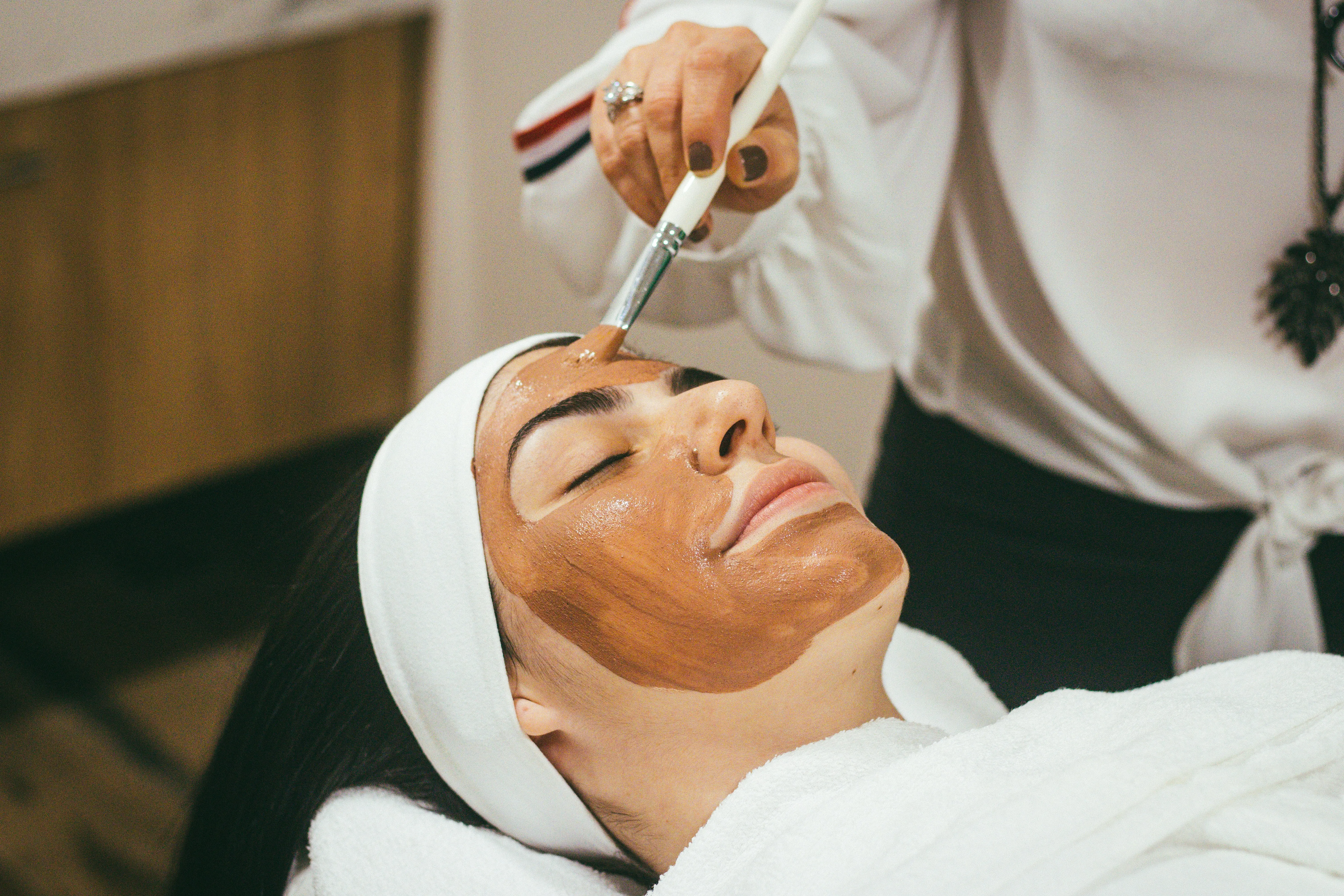 Simple skincare steps: 5 daily habits to protect your natural skin barrier