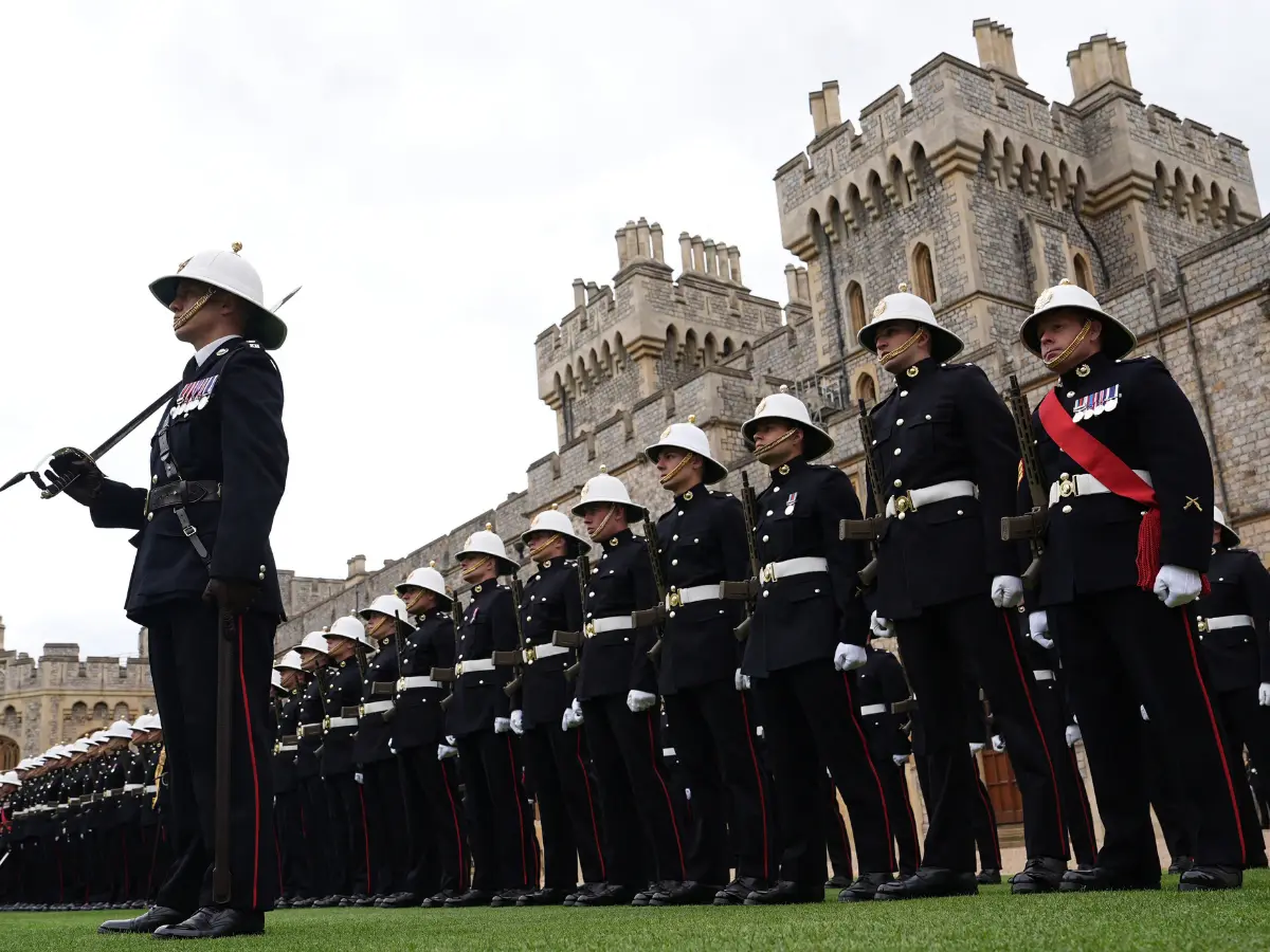 UK tells female soldiers to double their diet and sleep more to match male soldiers