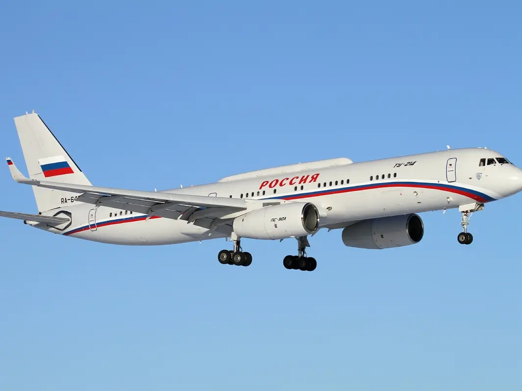 Putin's mysterious Tu-214PU 'Doomsday plane' lands in Iran as US-Iran conflict spirals Putin's mysterious Tu-214PU 'Doomsday plane' lands in Iran as US-Iran conflict spirals