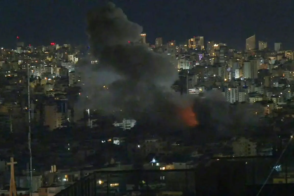 US strikes hit key bridge and airport in southern Iran, IRGC-linked media reports