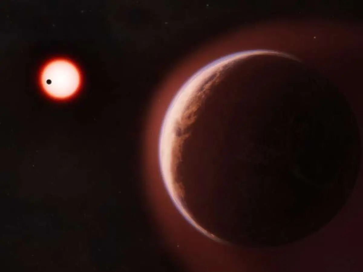 'Eyeball Earth' older than our planet and leaking helium reveals an atmosphere 'Eyeball Earth' older than our planet and leaking helium reveals an atmosphere