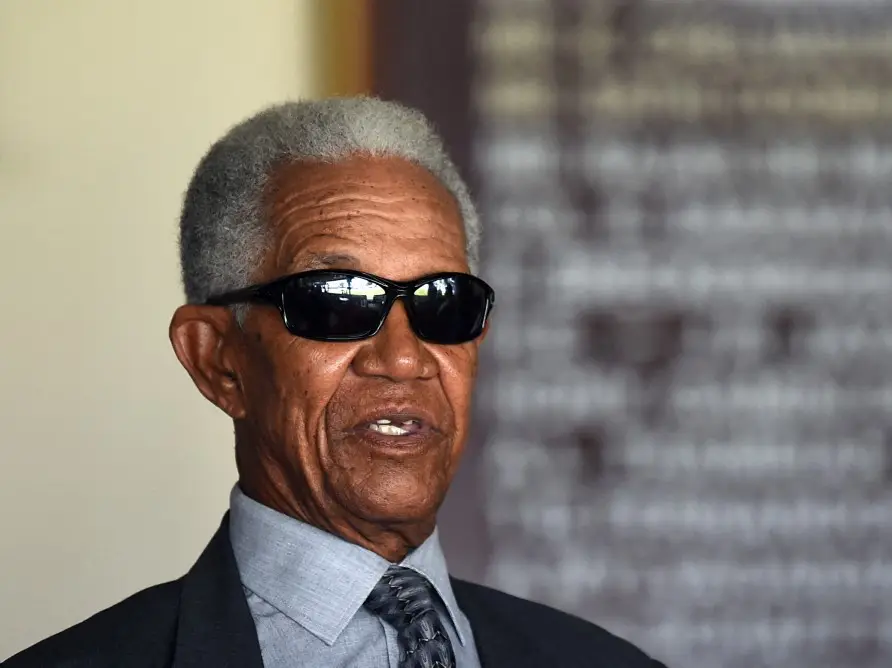 West Indies great Sir Garfield Sobers dies aged 89 West Indies great Sir Garfield Sobers dies aged 89