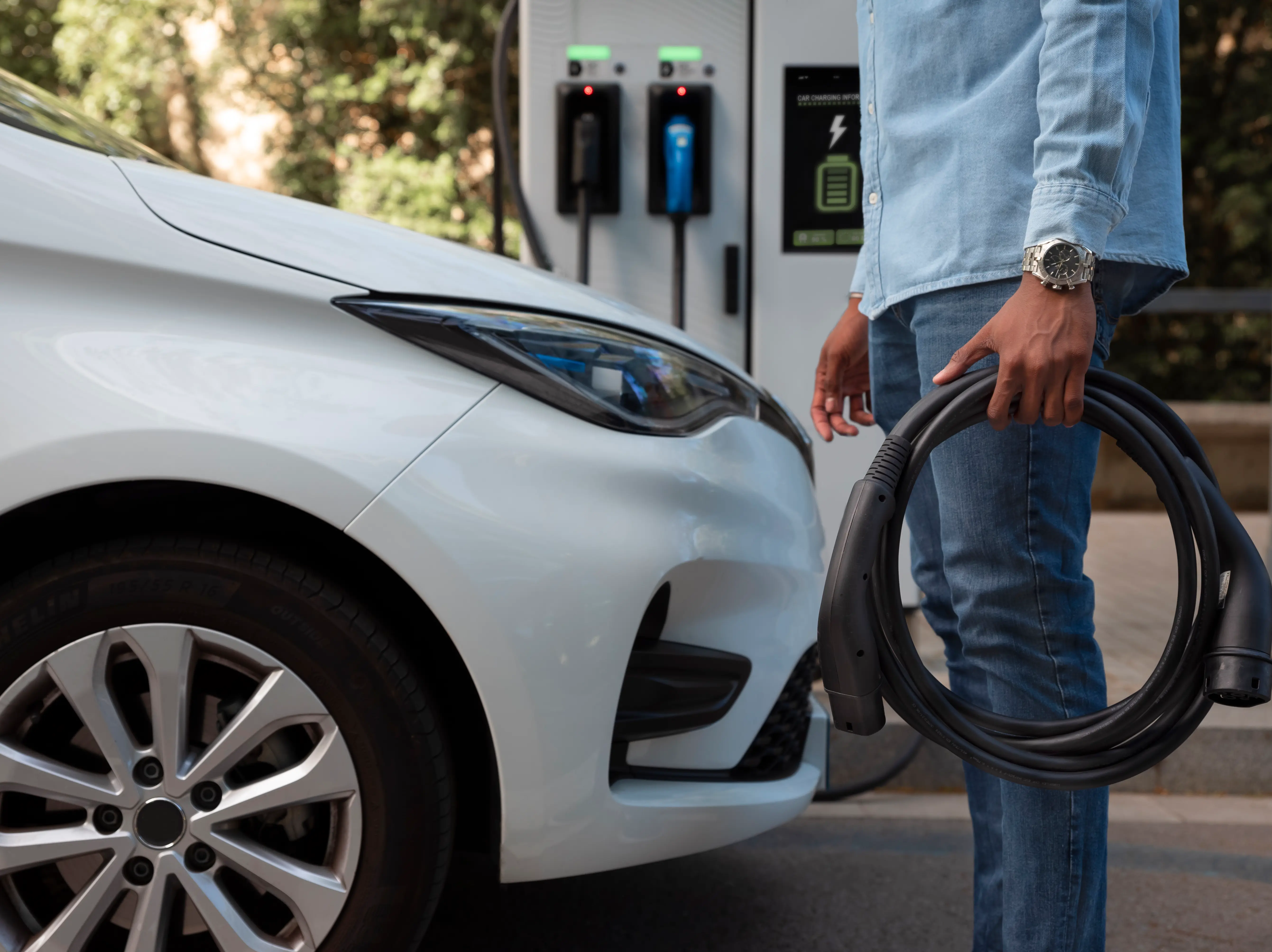 Discard or reinvest? How India's transition from existing vehicles to EVs can reduce crude oil dependency Discard or reinvest? How India's transition from existing vehicles to EVs can reduce crude oil dependency