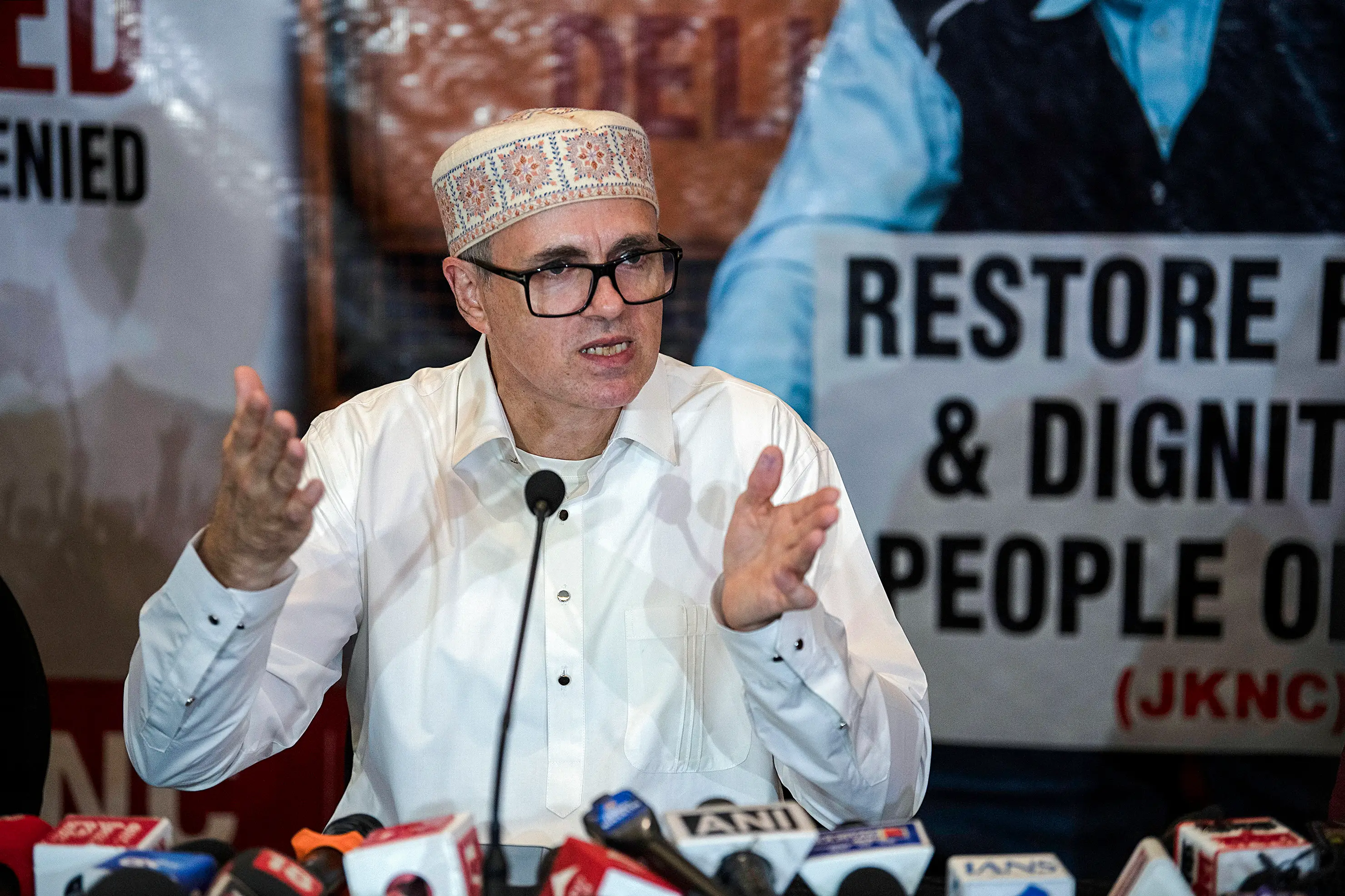 Omar Abdullah, Mehbooba Mufti raise concerns over security crackdown after Anantnag terror attack