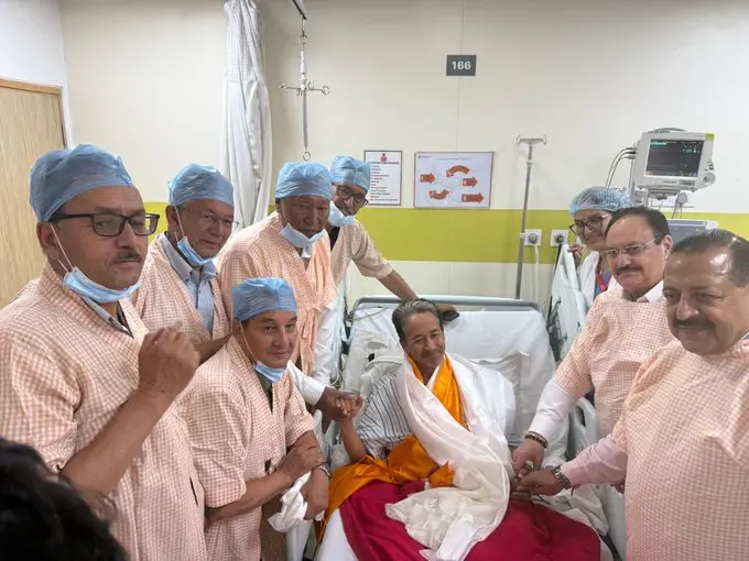 WATCH: Sonam Wangchuk ends hunger strike after meeting Union Ministers JP Nadda, Jitendra Singh WATCH: Sonam Wangchuk ends hunger strike after meeting Union Ministers JP Nadda, Jitendra Singh