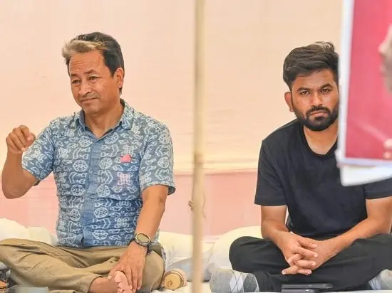 Wangchuk ends hunger strike, but CJP protest will continue until Pradhan resigns: Abhijeet Dipke Wangchuk ends hunger strike, but CJP protest will continue until Pradhan resigns: Abhijeet Dipke