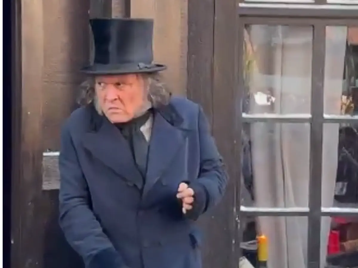Johnny Depp's ticket to return to Hollywood: Actor to play Ebenezer Scrooge in new horror-fantasy Johnny Depp's ticket to return to Hollywood: Actor to play Ebenezer Scrooge in new horror-fantasy
