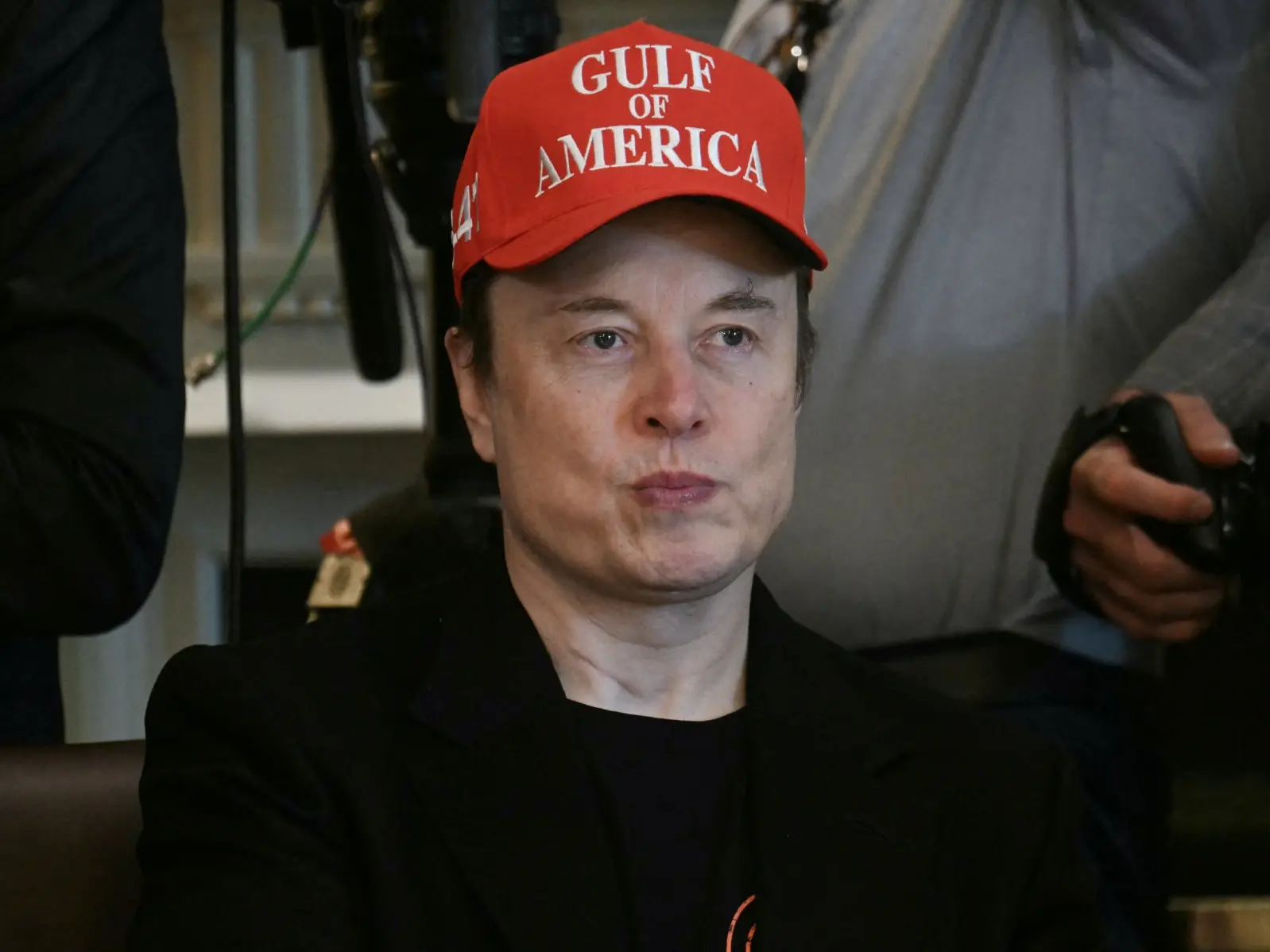 'I am not a racist, my partner (Shivon Zillis) is half-Indian': Angry Musk says in latest interview 'I am not a racist, my partner (Shivon Zillis) is half-Indian': Angry Musk says in latest interview