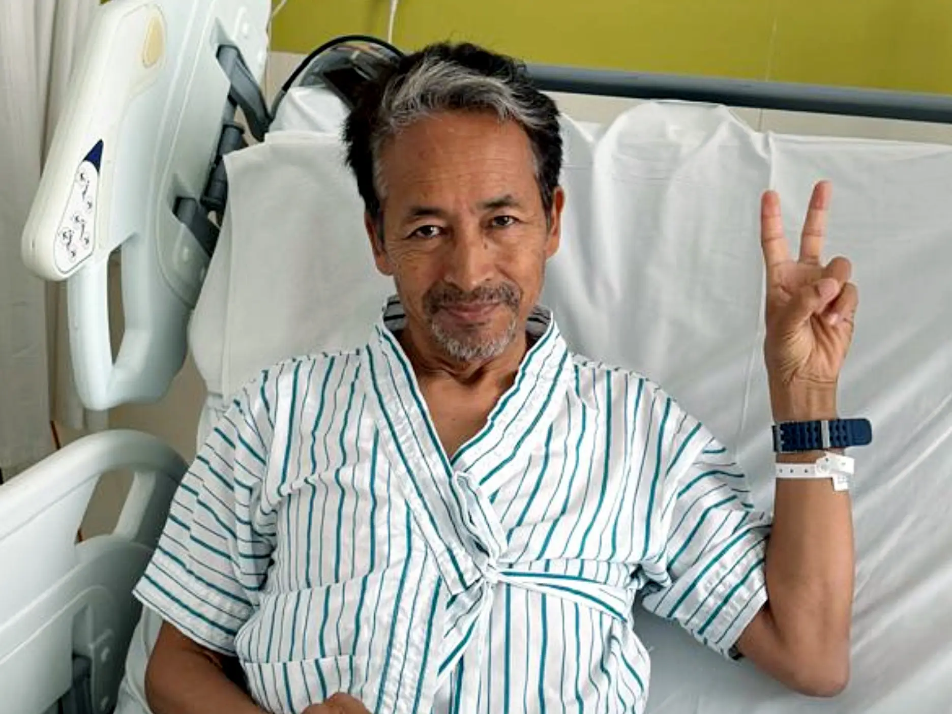 'Direct democracy, straight from streets': Sonam Wangchuk hails Dharmendra Pradhan's resignation 'Direct democracy, straight from streets': Sonam Wangchuk hails Dharmendra Pradhan's resignation