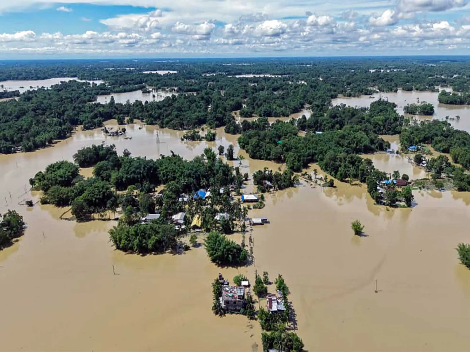 Assam Floods: Death toll reaches 66 as over 6.5 lakh remain affected Assam Floods: Death toll reaches 66 as over 6.5 lakh remain affected
