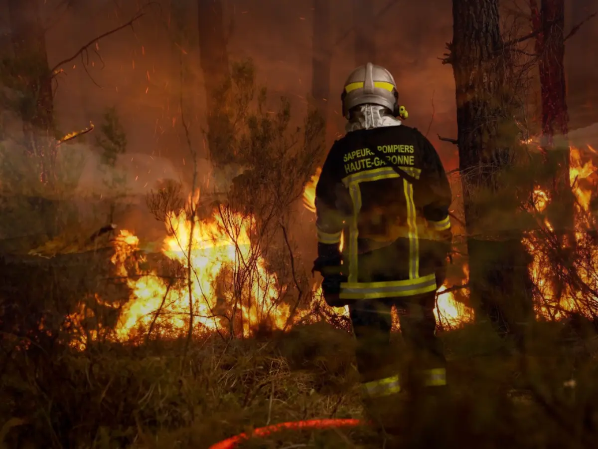 Cataclysmic Bordeaux wildfire is generating its own thunderstorms ...