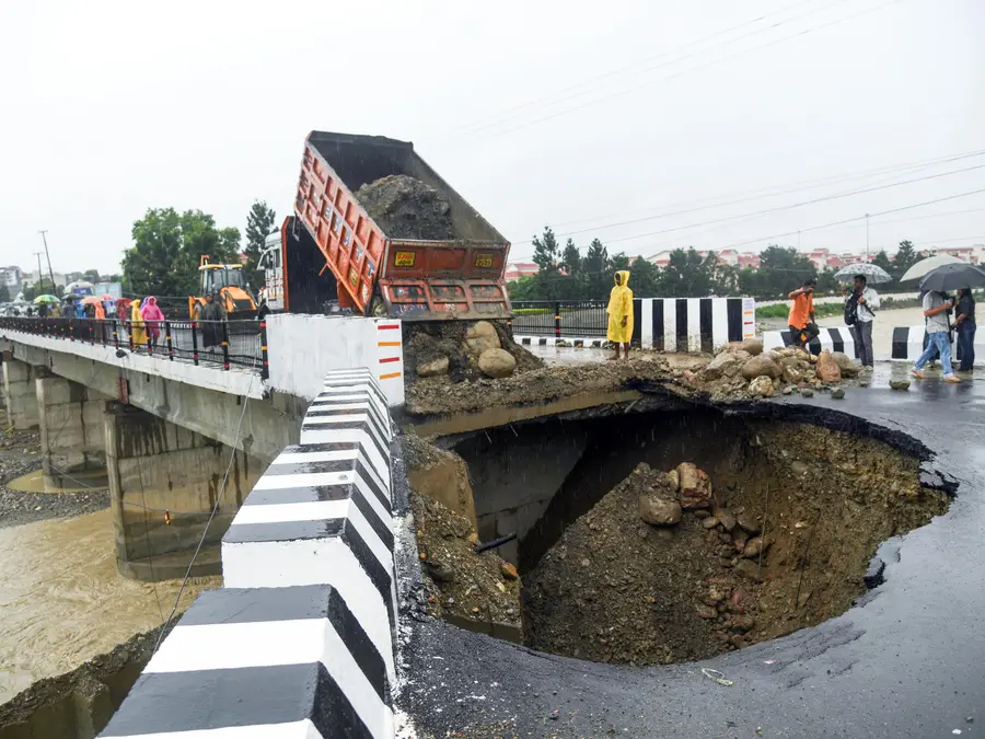 ₹16 crore Dehradun bridge approach road collapses just 17 days after inauguration, repaired within 12 hours