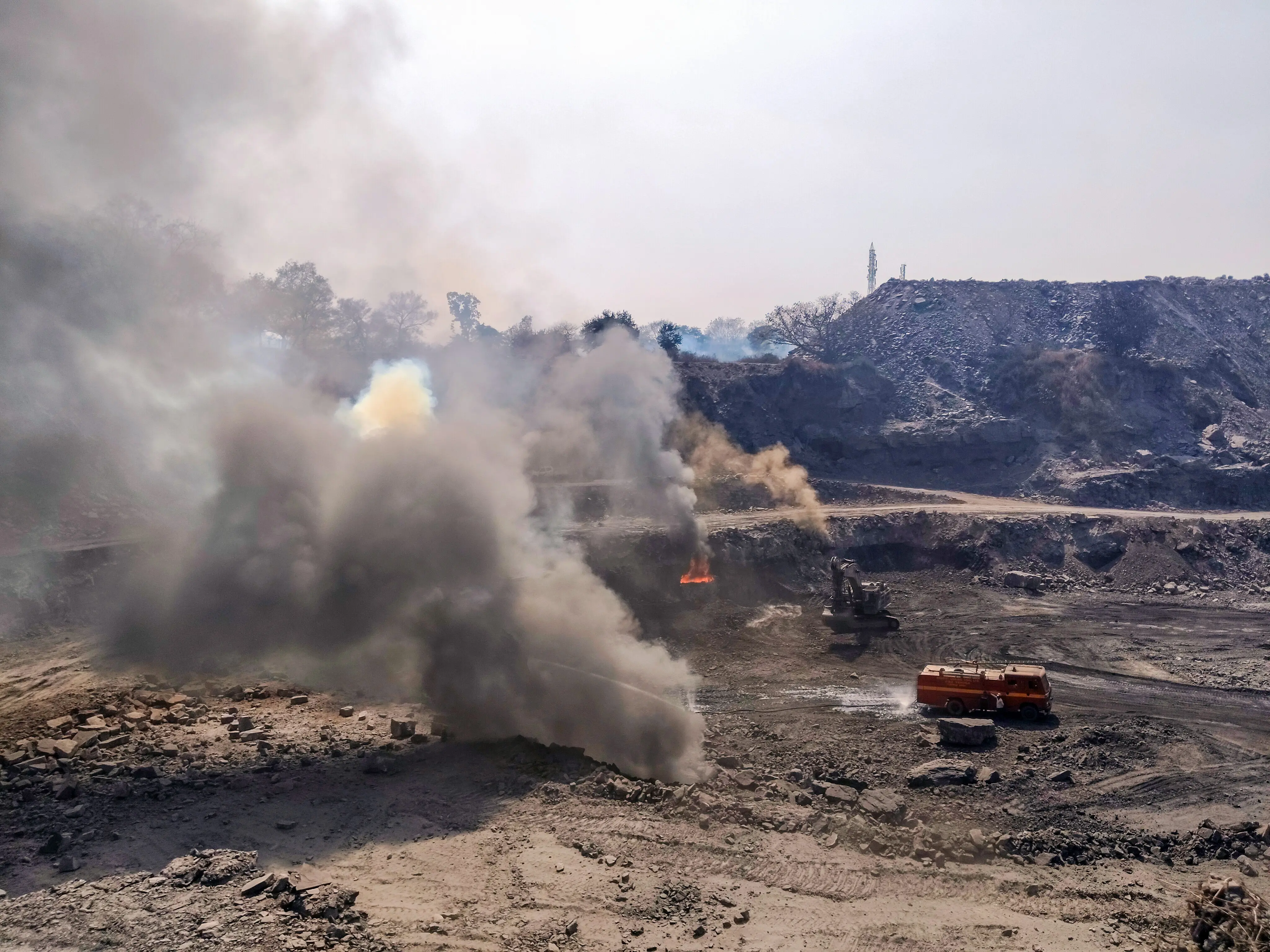 ED raids uncover ₹600 crore assets in Jharkhand illegal coal mining crackdown ED raids uncover ₹600 crore assets in Jharkhand illegal coal mining crackdown