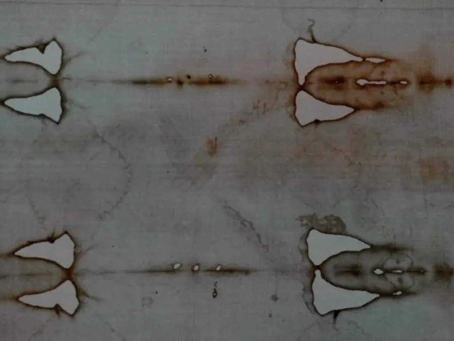 48-year-old samples from Shroud of Turin still carry traces of a complex journey