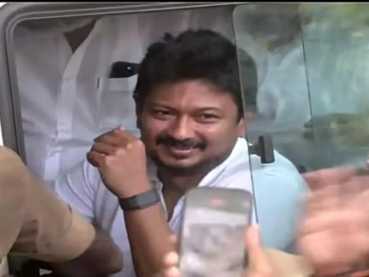'Bunch of idiots': Udhayanidhi and his DMK slams Vijay's TVK after arrest, massive protest begins in Chennai 'Bunch of idiots': Udhayanidhi and his DMK slams Vijay's TVK after arrest, massive protest begins in Chennai