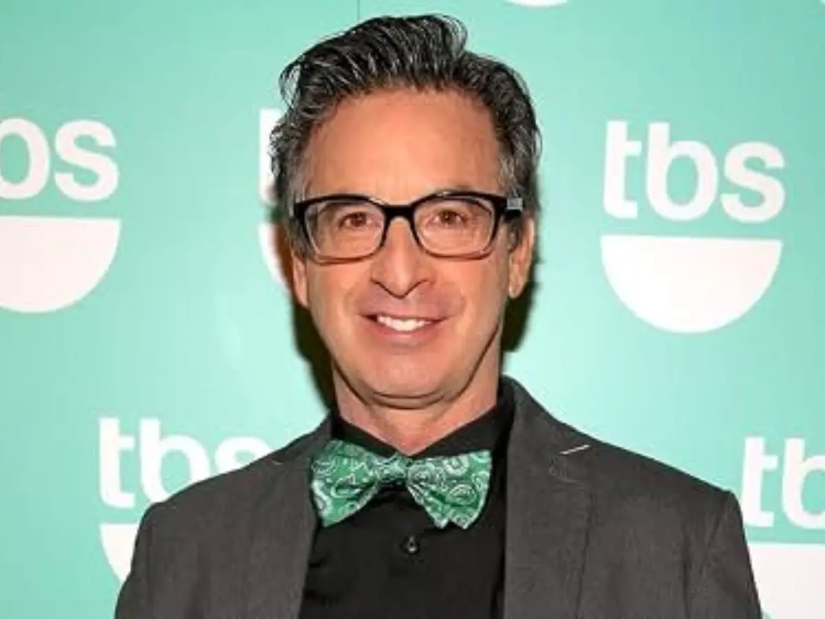 Robert Carradine's family sues UCLA over actor's death, alleges failures in psychiatric care Robert Carradine's family sues UCLA over actor's death, alleges failures in psychiatric care