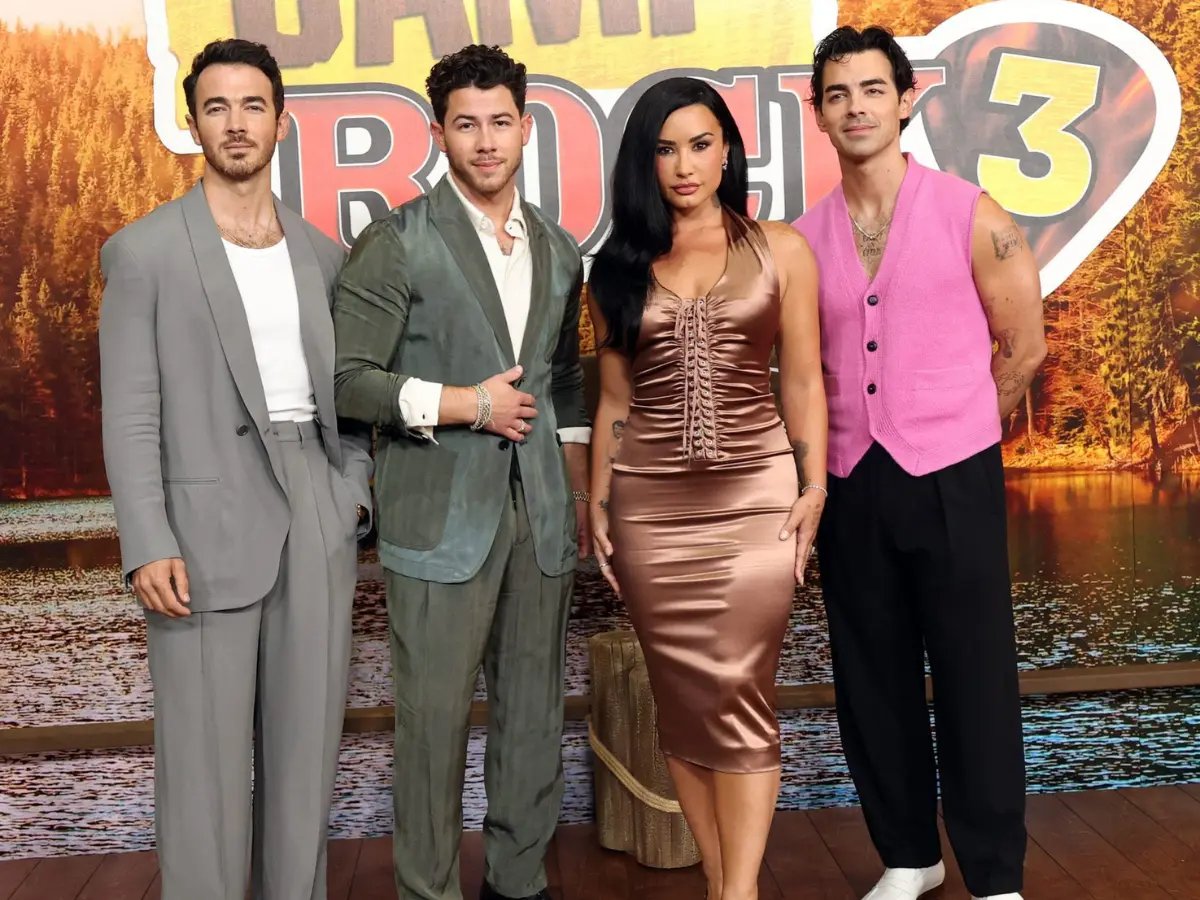 Camp Rock reunion! Demi Lovato, Jonas Brothers walk red carpet together after 16 years