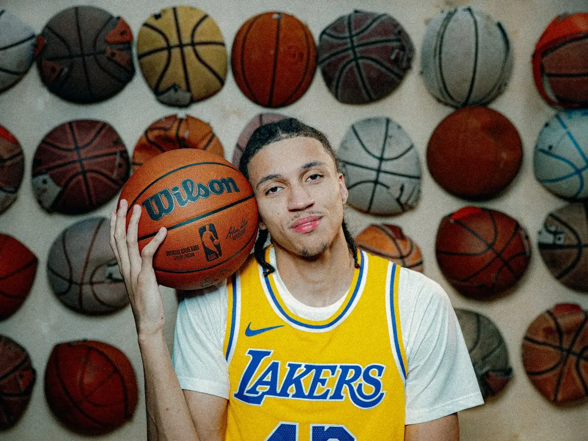 NBA: Los Angeles Lakers sold to former Disney CEO Bob Iger, Josh Kushner for record $12.5 billion