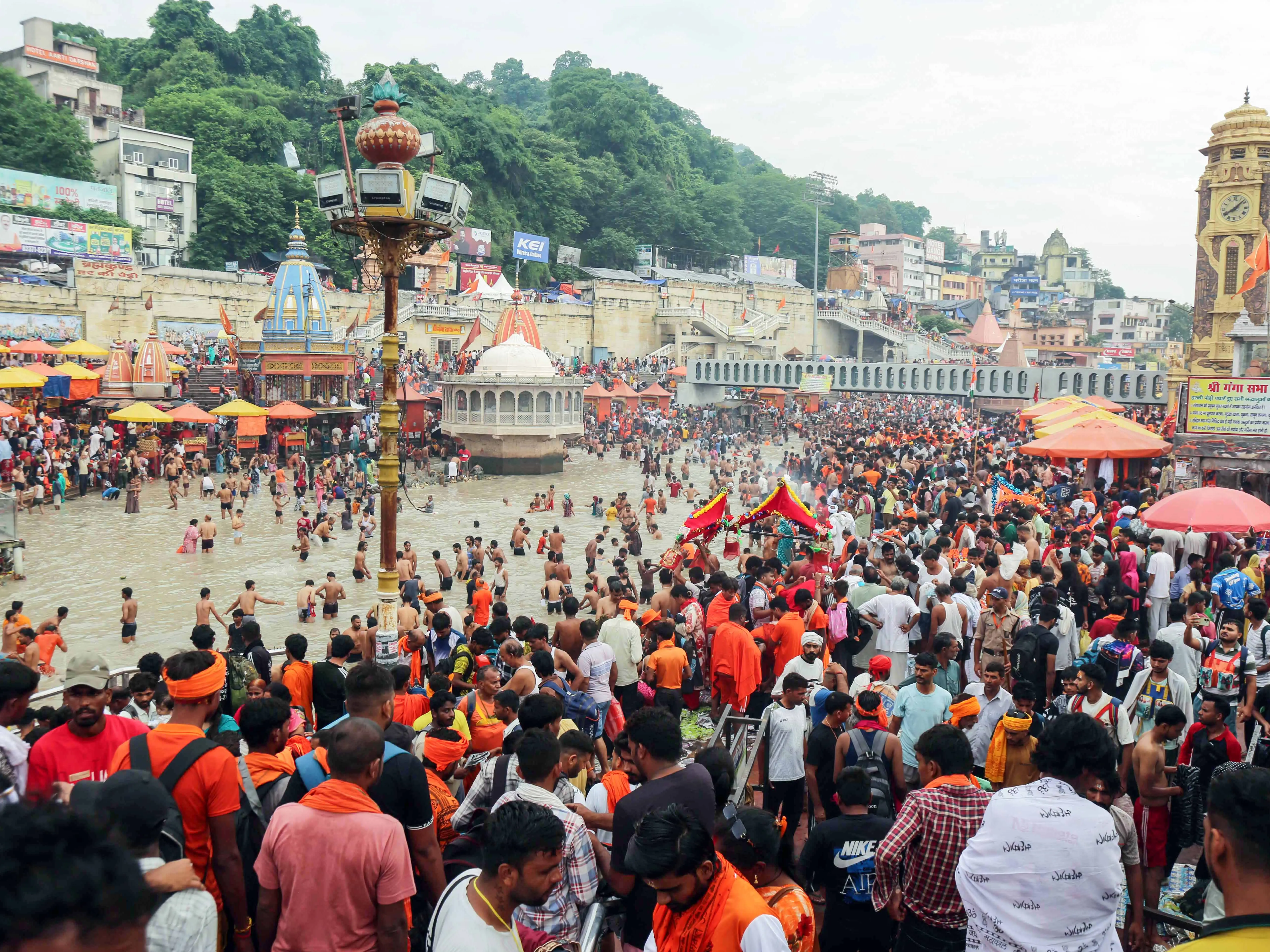 7,000 tonnes of garbage, bottles of urine: Haridwar launches mega cleanup after Kanwar Yatra 7,000 tonnes of garbage, bottles of urine: Haridwar launches mega cleanup after Kanwar Yatra