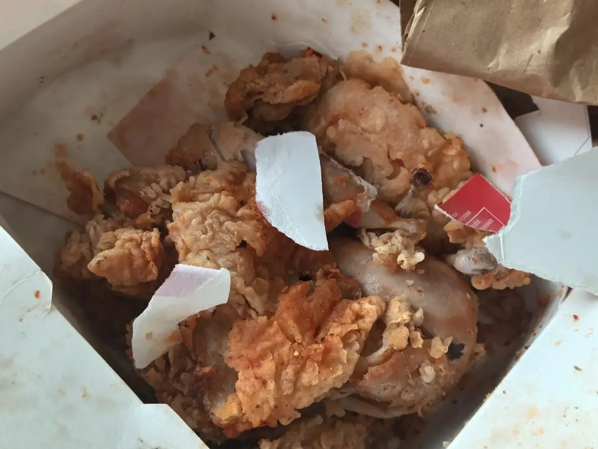 KFC Mangaluru outlet sealed after complaint of spoiled and foul smelling chicken, KFC India issues statement KFC Mangaluru outlet sealed after complaint of spoiled and foul smelling chicken, KFC India issues statement