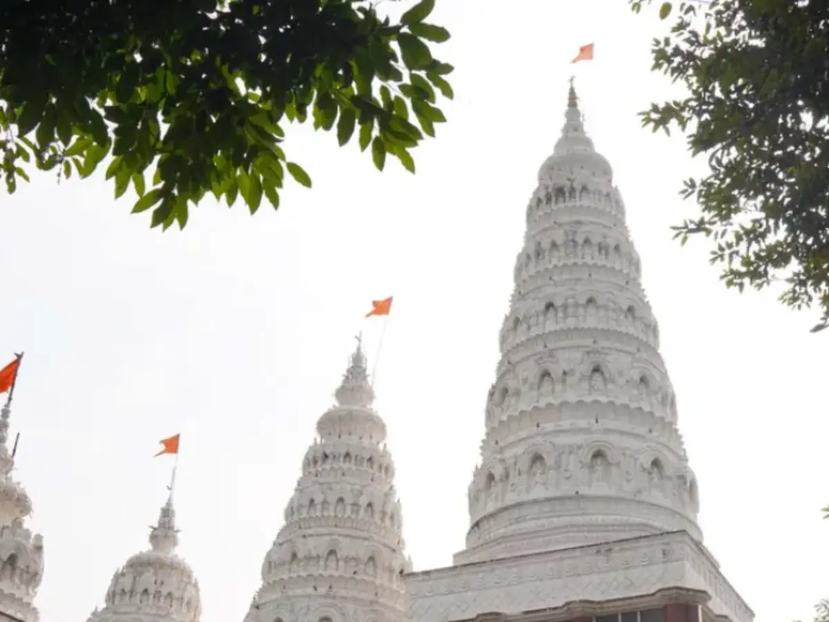 At least 7 killed, several injured in stampede at temple in Bihar's Lakhisarai; ₹4 lakh ex-gratia announced At least 7 killed, several injured in stampede at temple in Bihar's Lakhisarai; ₹4 lakh ex-gratia announced