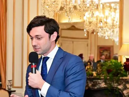 Who is Jon Ossoff? Georgia Senator rallies in midtown Atlanta as senate race heats up ahead of state's midterms Who is Jon Ossoff? Georgia Senator rallies in midtown Atlanta as senate race heats up ahead of state's midterms