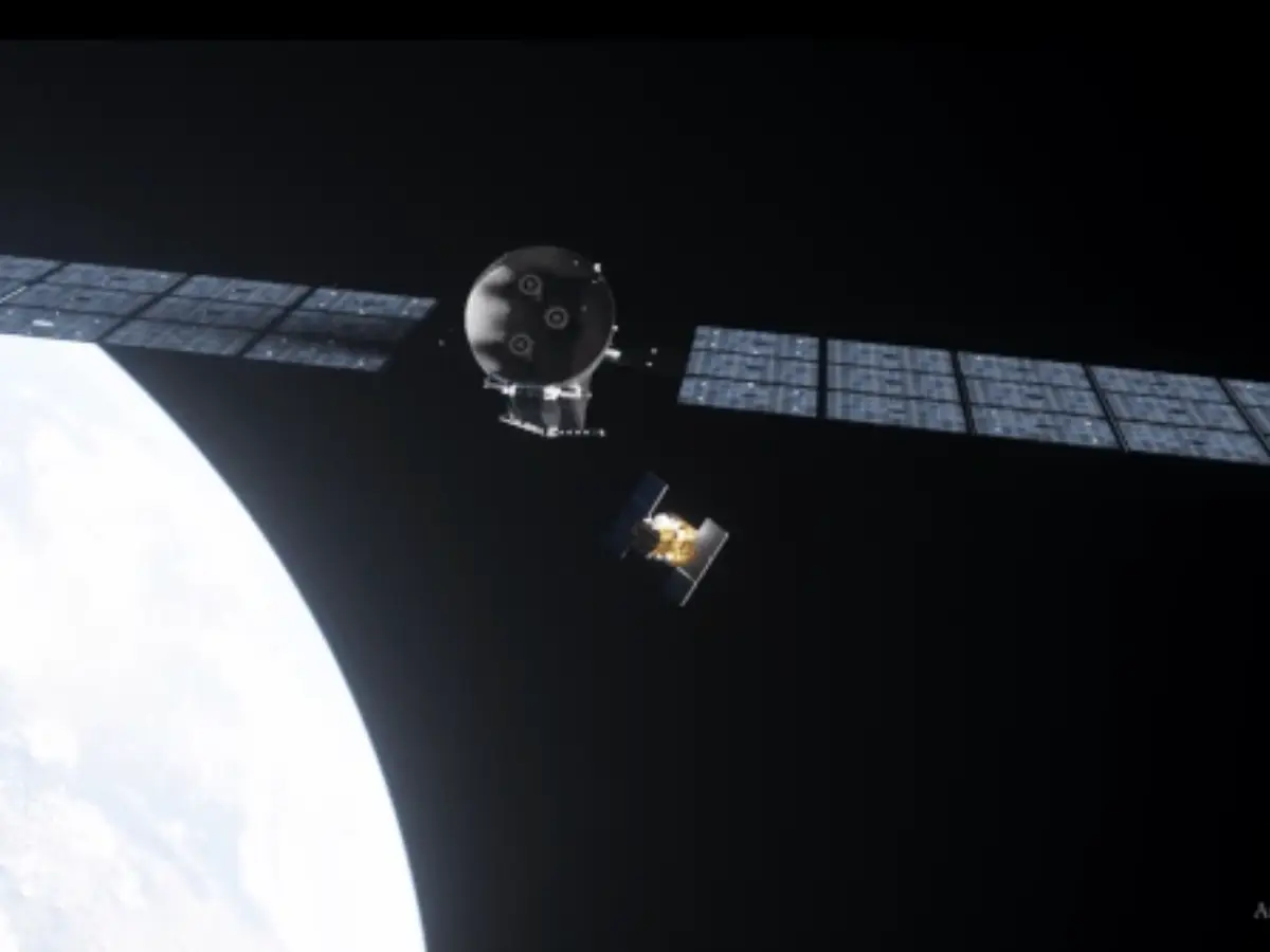 NASA's falling telescope and its saviour spacecraft captured behind each other - Video NASA's falling telescope and its saviour spacecraft captured behind each other - Video