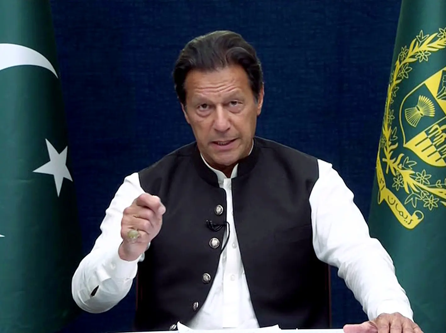 Pakistan Supreme Court allows Imran Khan to be shifted to hospital from jail, former PM meets wife, sister Pakistan Supreme Court allows Imran Khan to be shifted to hospital from jail, former PM meets wife, sister