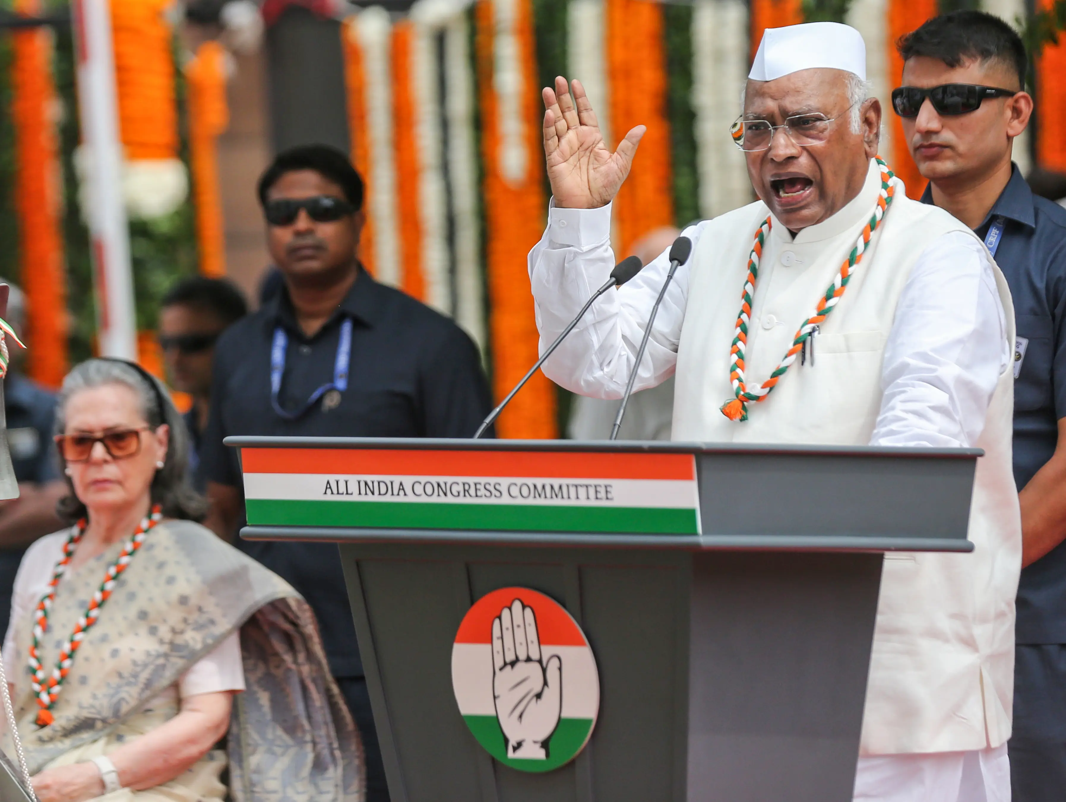 'I sang the same Vande Mataram': Kharge defends rendition, challenges BJP to file FIR against Gandhi, Nehru and Patel