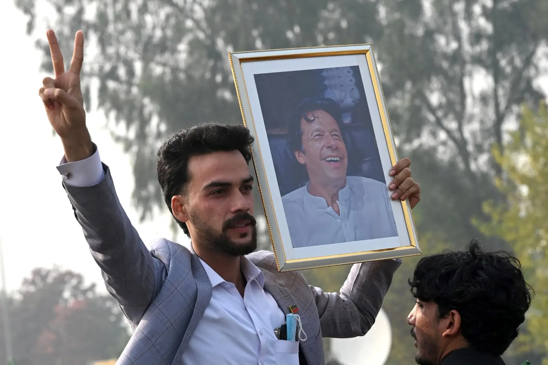 Pakistan SC orders Imran Khan's transfer from jail to hospital, curbs media amid 'death' rumours | Gravitas