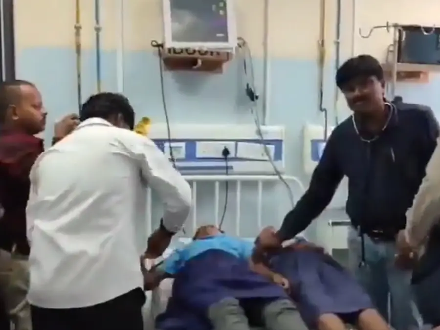 Students given detergent instead of salt in Bihar mid-day meal, shifted to hospital | Gravitas