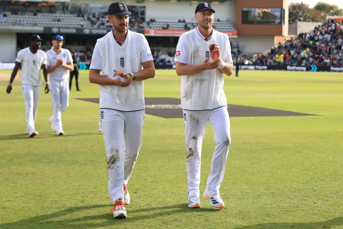 ENG vs PAK, 1st Test: Robinson, Tongue split Pakistan and 'match ball' in half after day 1 heroics