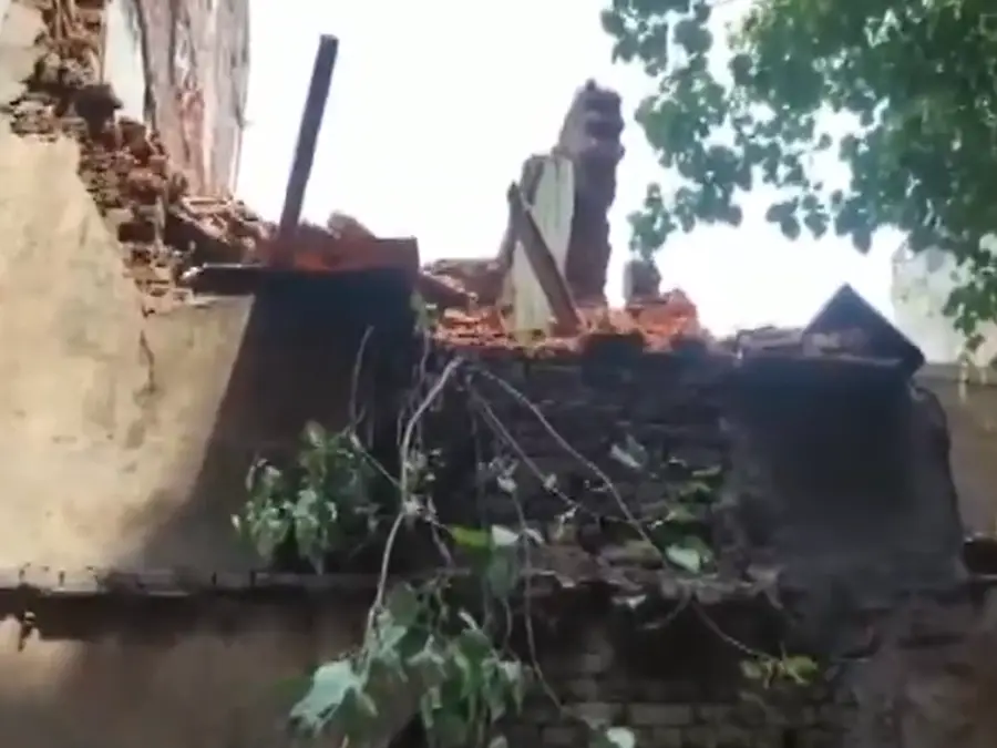 Karol Bagh building collapse leaves one dead, three injured; rescue operation launched