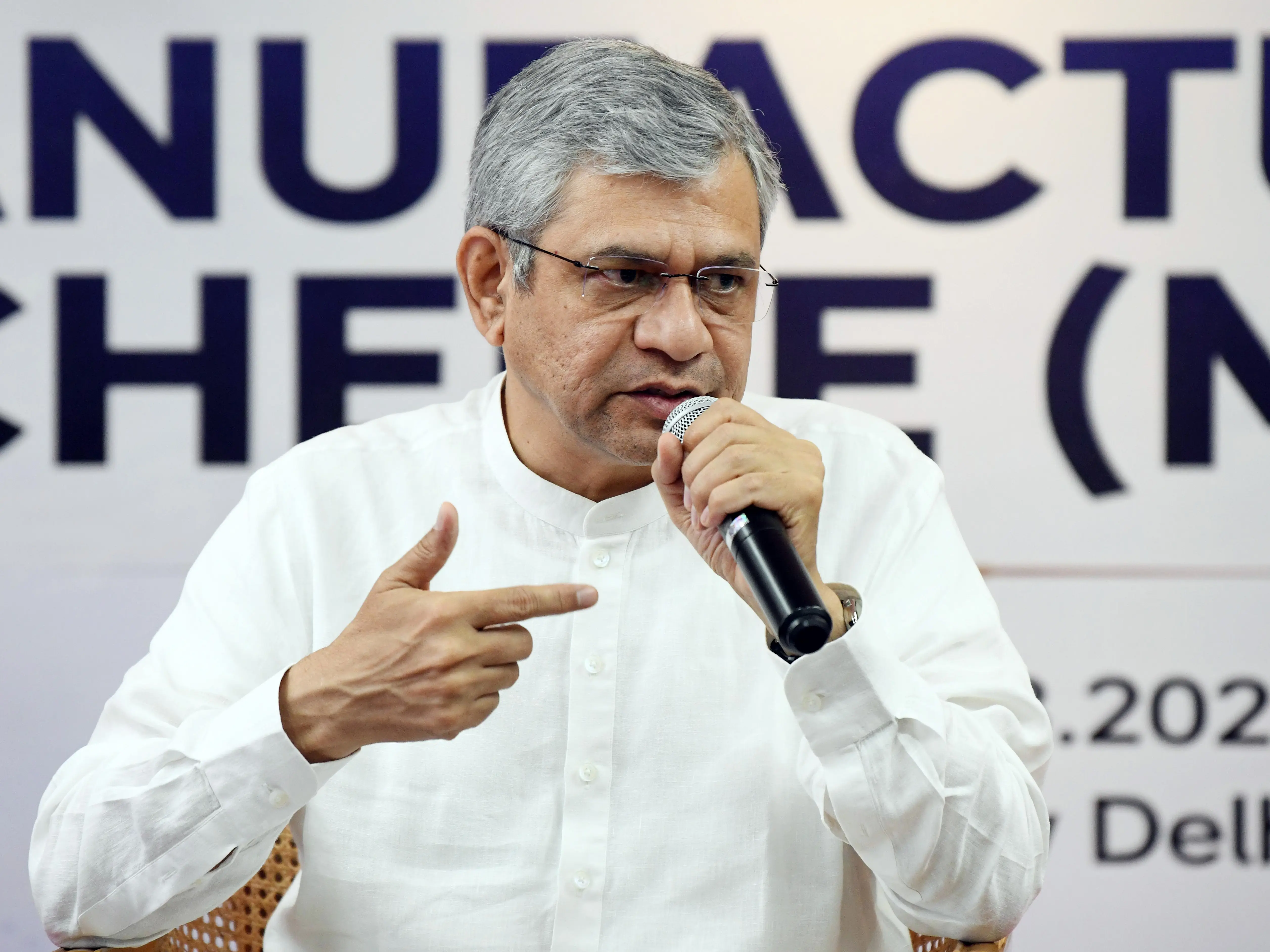 Rs 62,500 crore mobile manufacturing scheme aims to build Indian brands: Vaishnaw Rs 62,500 crore mobile manufacturing scheme aims to build Indian brands: Vaishnaw