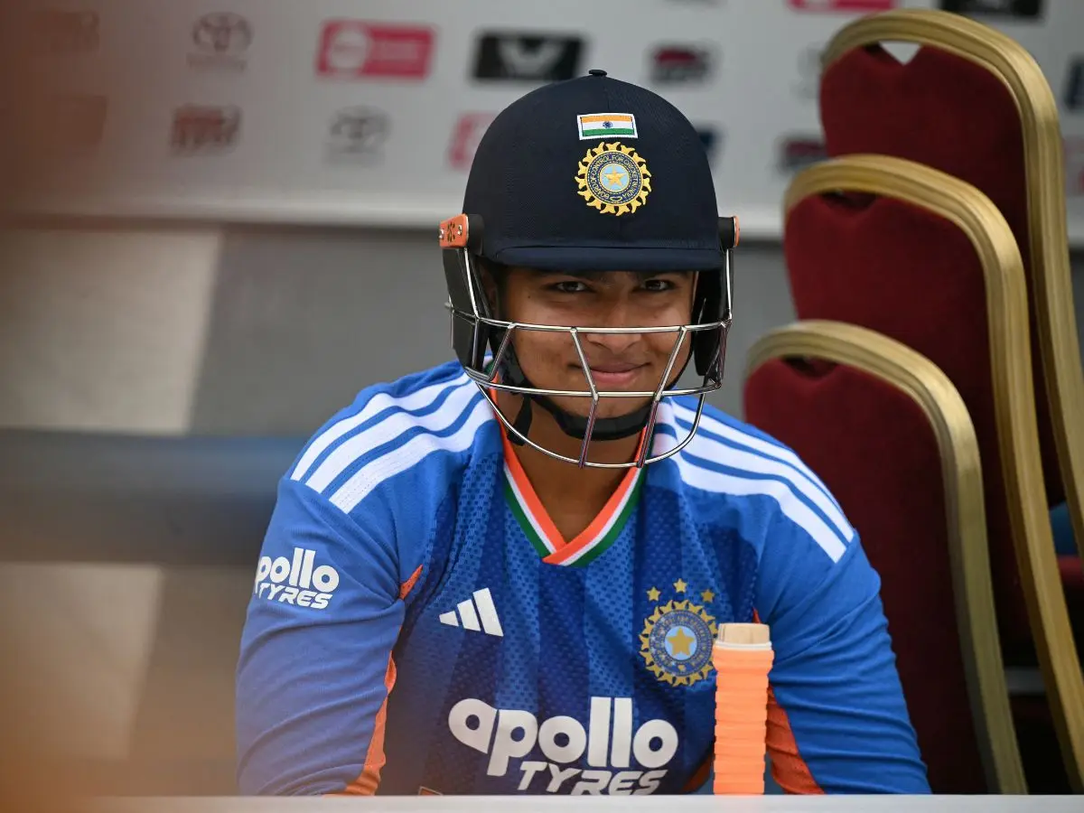 Rahul Dravid backs 15-year-old Vaibhav Sooryavanshi to lead Test cricket revival Rahul Dravid backs 15-year-old Vaibhav Sooryavanshi to lead Test cricket revival