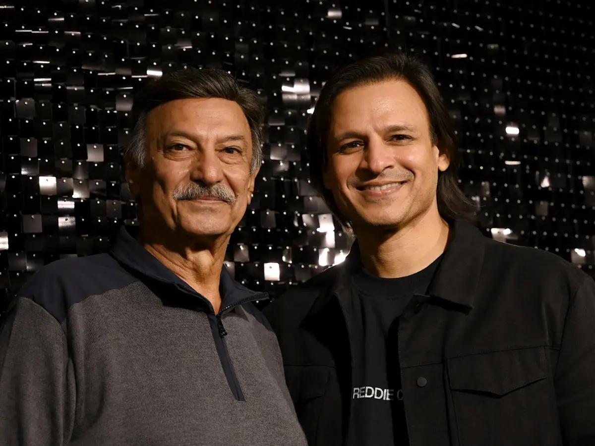 Suresh Oberoi recalls going door to door for son Vivek Oberoi’s Bollywood debut: ‘Had to struggle for him again’ Suresh Oberoi recalls going door to door for son Vivek Oberoi’s Bollywood debut: ‘Had to struggle for him again’