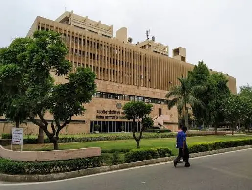 IIT Delhi alumna builds battery-powered refrigeration system, cuts cold-chain costs by 75%