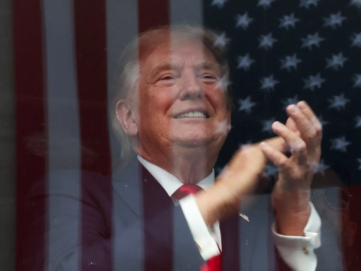 US Supreme Court gives Trump temporary win on mail-in voting restrictions US Supreme Court gives Trump temporary win on mail-in voting restrictions