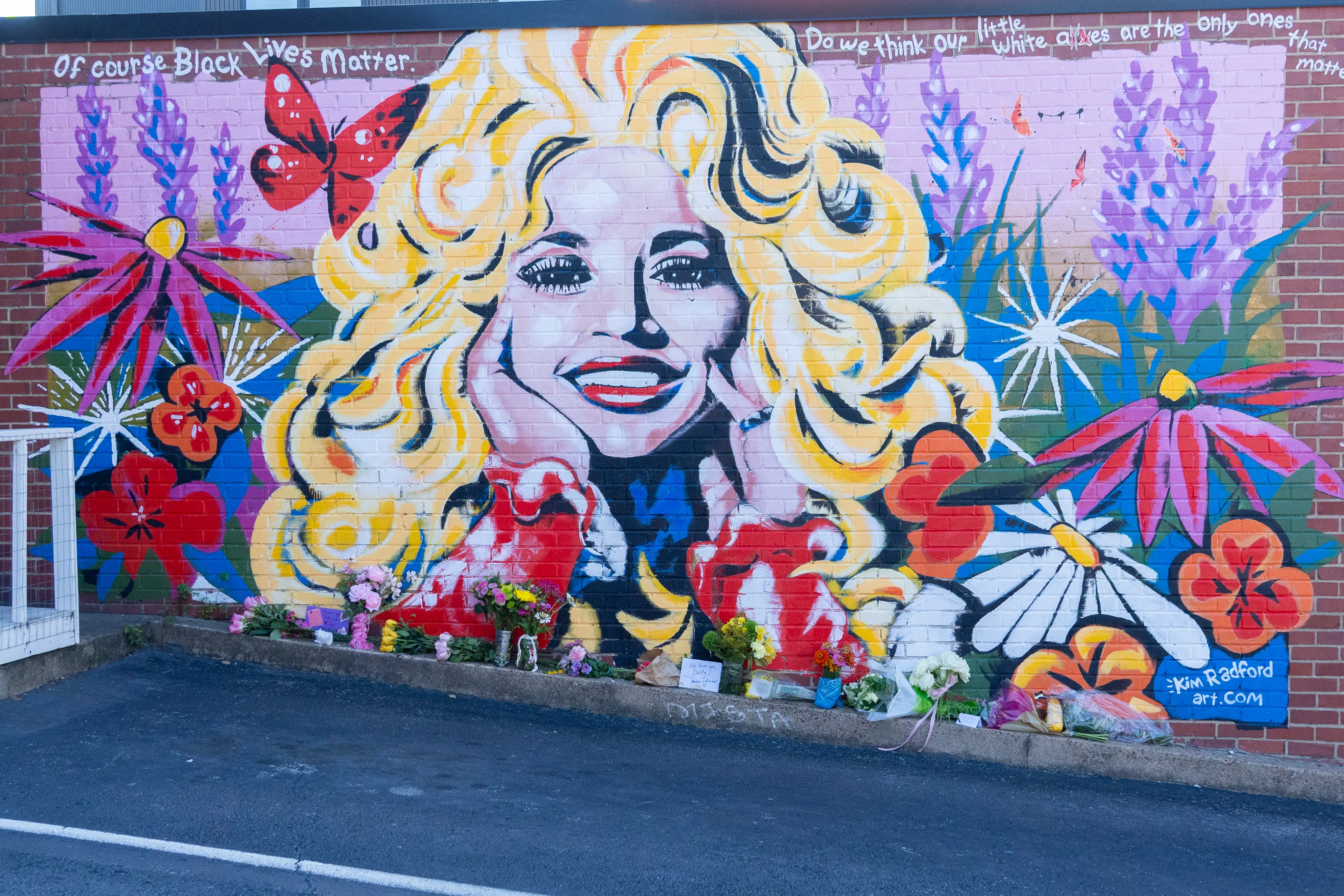 Darling music icon dies at 80