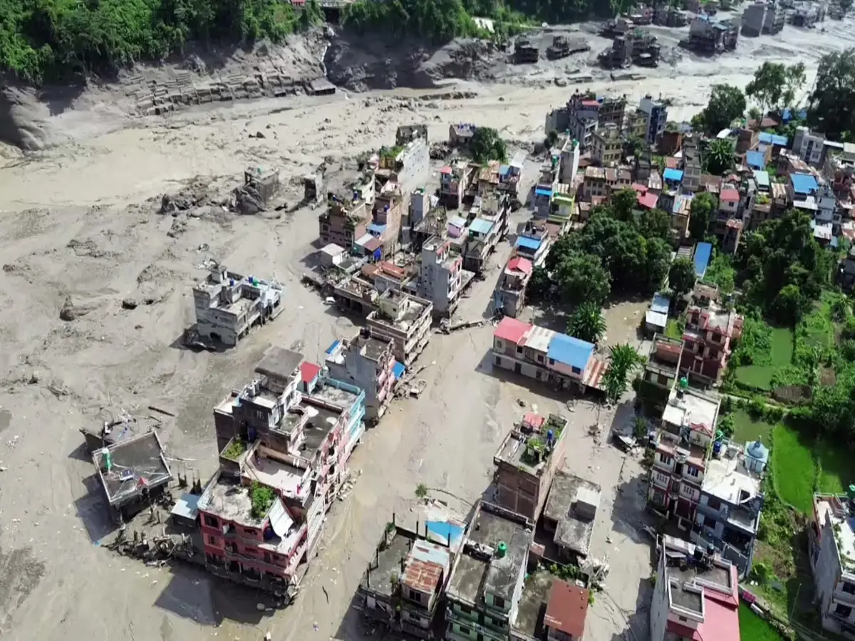 WATCH: Family on balcony of viral green house survives terrifying Nepal floods WATCH: Family on balcony of viral green house survives terrifying Nepal floods