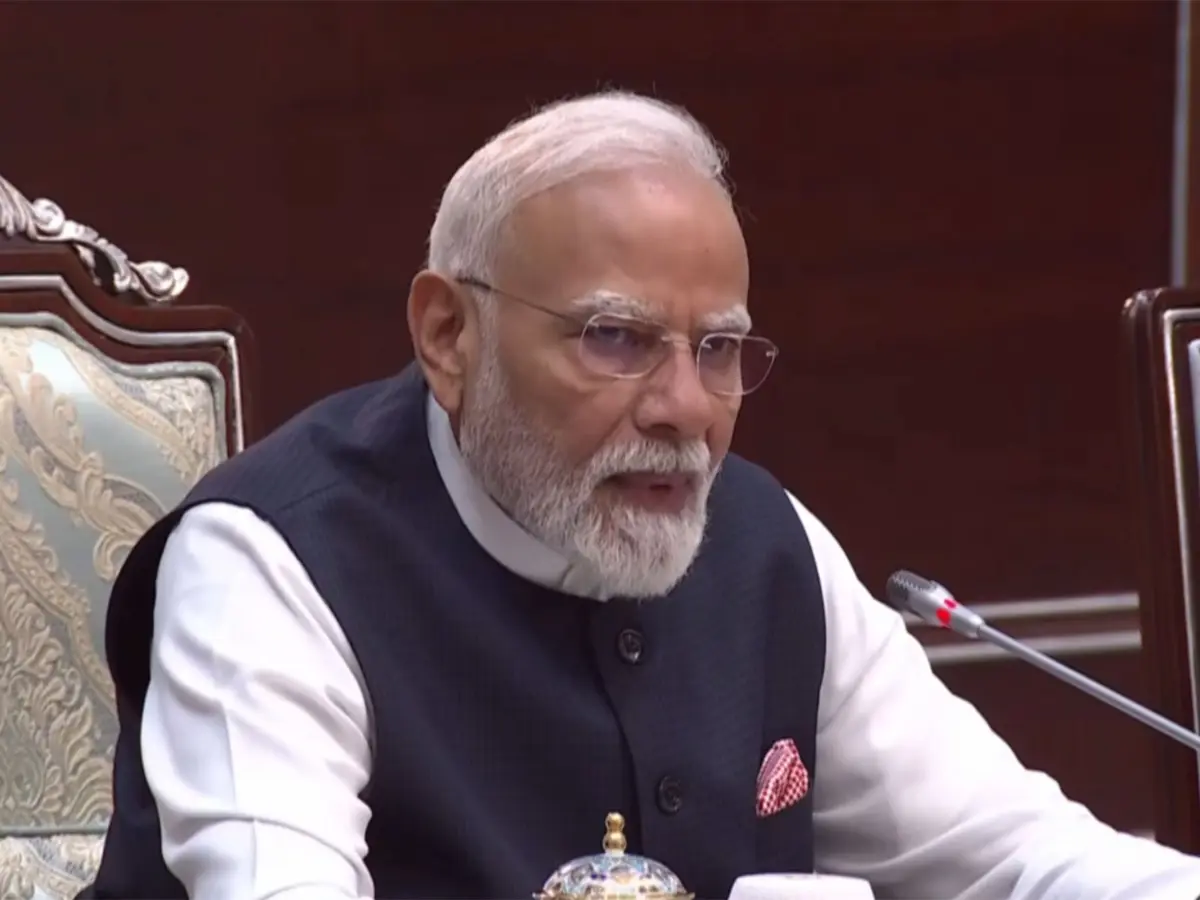 Stronger India-Uzbekistan will be powerful force of peace: PM Modi Stronger India-Uzbekistan will be powerful force of peace: PM Modi