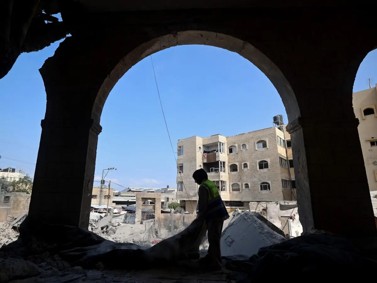 Gaza Female Israeli strikes kill 2 Palestinians in Gaza, including 3-year-old child ...