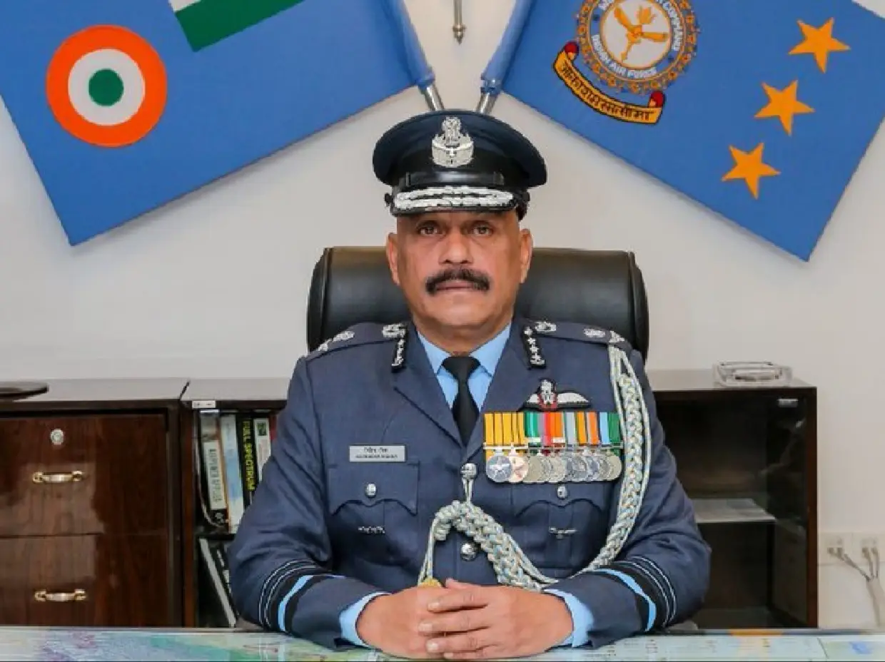 Ram Temple’s first CEO Air Marshal Jeetendra Mishra (Retd.) is a Kargil veteran, helmed West Command during Op Sindoor Ram Temple’s first CEO Air Marshal Jeetendra Mishra (Retd.) is a Kargil veteran, helmed West Command during Op Sindoor