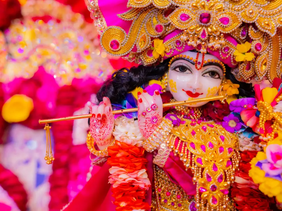 Happy Krishna Janmashtami 2026 wishes: 30+ messages, quotes, greetings, and WhatsApp status ideas to share