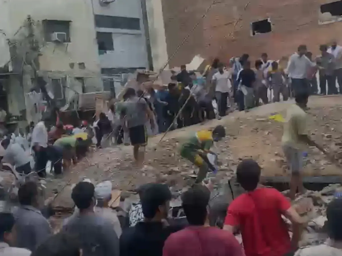 Building collapses in Delhi's Satya Niketan, several students feared trapped