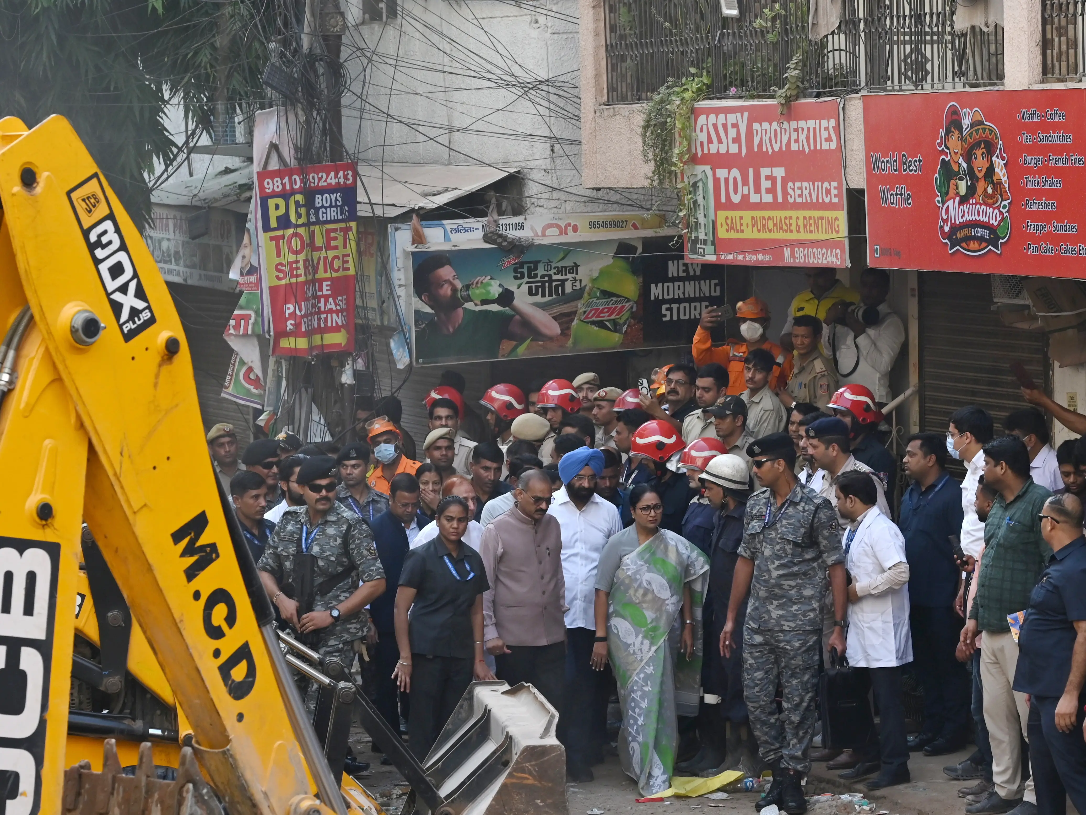 Delhi building collapse: Five MCD officials suspended as death toll rises to 7 Delhi building collapse: Five MCD officials suspended as death toll rises to 7