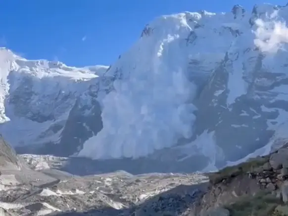 Russia avalanche kills at least 11 climbers on Mount Mizhirgi, six missing Russia avalanche kills at least 11 climbers on Mount Mizhirgi, six missing