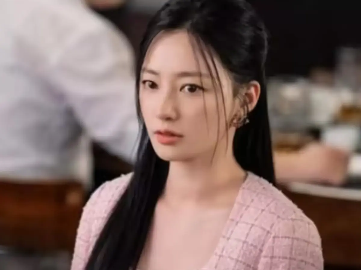 Song Ha Yoon school violence case explained: The claims, denials and latest twist of Marry My Husband actress Song Ha Yoon school violence case explained: The claims, denials and latest twist of Marry My Husband actress