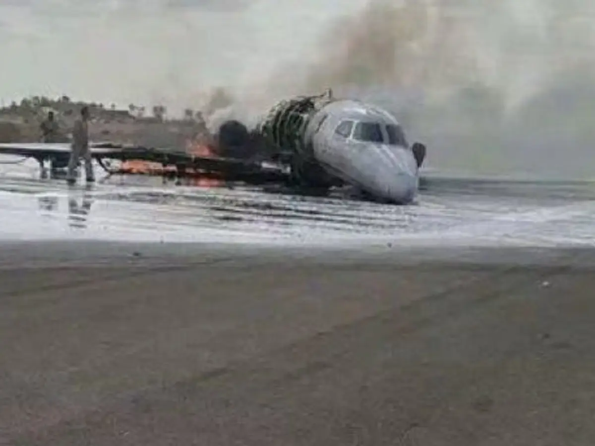 Plane carrying prominent figure crashes at Libya’s Misrata airport: Report Plane carrying prominent figure crashes at Libya’s Misrata airport: Report